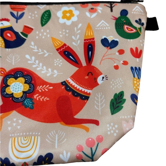 Colorful Retro Cloth Cosmetic Bag with Zip Closure - Picture 3 of 6